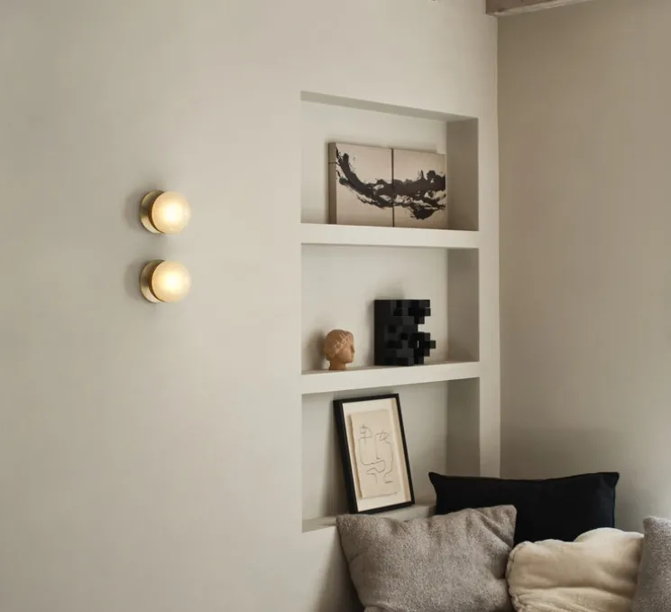 Applique murale, Pulsar Molécule 1, structure laiton, verre sablé, L12,5cm, H12,5cm - Schwung