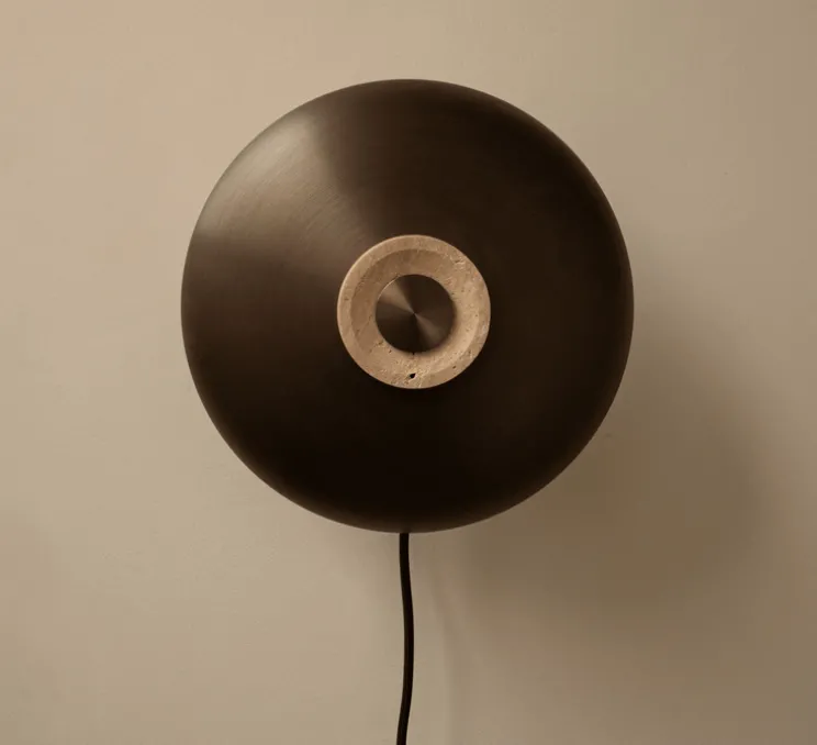 Applique murale, Reverse, avec câble, bronze, travertin, LED, dim, 2200-3001K, 460 lm, Ø24,3cm, H15,7cm - Audo Copenhagen