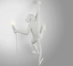 Applique murale, Singe, Monkey hanging, droite, blanc, L37cm, H76,5cm - Seletti