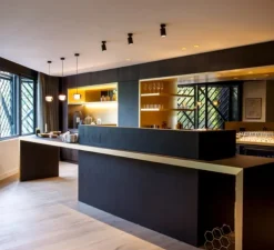 Applique murale, Sqube On Base ceiling surface 2.0 LED, noir, LED, 2700K, 711lm, Ø6,5cm, H13,3cm - Wever&Ducré