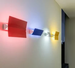 Applique murale, Volet pivotant plié, rouge, LED, 3000K, 826lm, L26cm, H34cm - Nemo Lighting