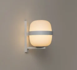 Applique murale, Wally Cestita, gris clair, IP54, Ø22cm, H24cm - Santa & Cole