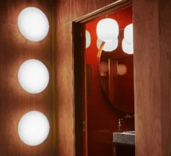 Applique ou plafonnier, AJ Eklipta, avec orifice latéral câble, blanc, IP44, Ø45cm, H10cm - Louis Poulsen