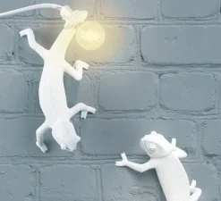 Applique ou plafonnier caméléon, Chameleon Lamp Going Down, blanc, L21cm, H10cm - Seletti