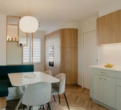 Applique ou plafonnier, IC Lights C/W1 Double, opalin et laiton brossé, L42cm, H20cm - Flos