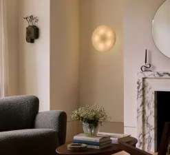 Applique ou plafonnier, Magma Large, laiton, verre opalin, Ø42,4cm, P10cm - Tala