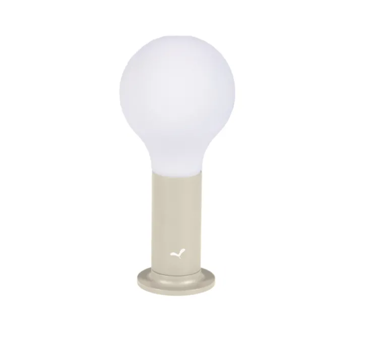 Baladeuse, d'extérieur, Lampe H24 avec socle aimanté, Gris Argile, IP54, LED, 3000K, 70 lm, Ø11,5cm, H26,5cm - Fermob