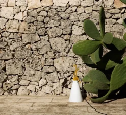 Baladeuse, d'extérieur, Mayday, jaune moutarde, IP65, Ø22cm, H53cm - Flos