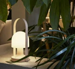 Baladeuse, Follow Me, rose, LED, 2700K, 135lm, Ø12,3cm, H28,8cm - Marset