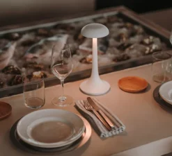 Baladeuse, Portobello, blanc, IP44, LED, dim, 2700K, 137 lm, Ø12cm, H26,5cm - LEDS C4