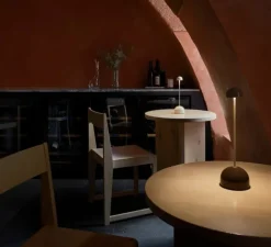 Baladeuse, Sips, marron chocolat, or, IP43, LED, dim, 2700K, 327 lm, Ø9cm, H31cm - Marset