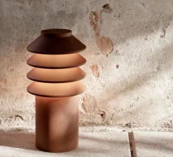 Borne, Bysted Garden, court, pièce d'ancrage sans adaptateur, corten, IP65, LED, 3000K, lm, Ø13,2cm, H25,4cm - Louis Poulsen