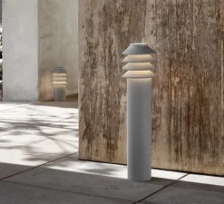 Borne, Bysted Garden longue, Aluminium granité, IP65, LED, 2700K, lm, Ø13,2cm, H53,4cm - Louis Poulsen