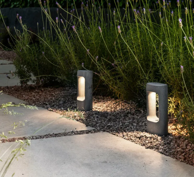 Borne, Totem 285, gris, IP55, LED, 3000K, 370 lm, L15cm, H28,5cm - Faro