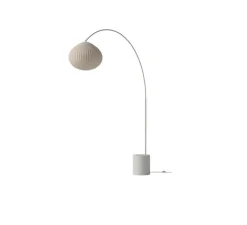 Lampadaire, Acorn, gris mat, abat-jour sable, base béton, câble gris, Ø50cm, H243cm - Bolia