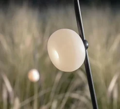 Lampadaire d'extérieur, Pois, noir, blanc, IP65, LED, 3000K, 410 lm, Ø11,5cm, H118cm - Karman