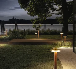 Lampadaire d'extérieur, Venexia, bois et lation satiné, IP65, LED, 2700K, 594 lm, Ø22cm, H45cm - Panzeri