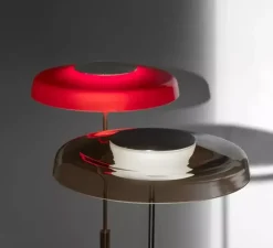 Lampadaire, Dora 371, Or satiné, rouge sablé, LED, 2700K, 1700 lm, Ø40cm, H147cm - Oluce