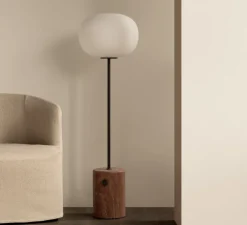 Lampadaire, JWDA, Rouge travertin, bronze, Ø39cm, H150cm - Audo Copenhagen