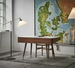 Lampadaire, 349PA, laiton, abat-jour papier plié, blanc, Ø55cm, H158cm - Le Klint