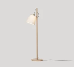 Lampadaire, Pull, blanc, chêne, H150cm, Ø31,5cm - Muuto