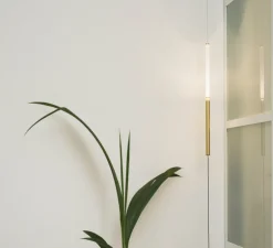 Lampadaire suspendu, Equilibrio, laiton, LED, dim, 2700K, 420 lm, Ø2,2cm, H30cm - OliveLab