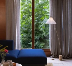 Lampadaire, Sway, beige dune, L35cm, H195cm - Atelier Robotiq