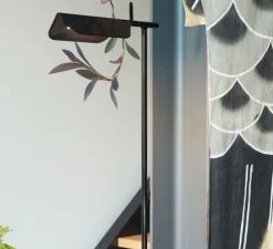 Lampadaire, Tab, noir, LED, 2700K, 347lm, Ø24cm, H110cm - Flos