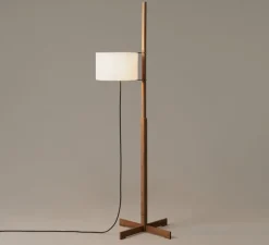 Lampadaire, TMM, chêne naturel, abat-jour blanc, Ø60cm, H166cm - Santa & Cole