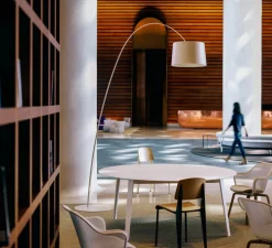 Lampadaire, Twiggy, grège, dimmable, L60cm, H195cm - Foscarini