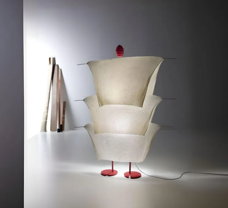 Lampadaire, Walking in the Rain, blanc et rouge, LED, dim, 2700K, 1940 lm, Ø110cm, H140cm - Ingo Maurer