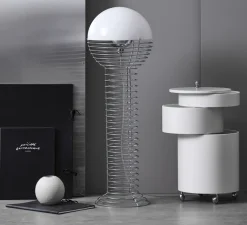 Lampadaire, Wire, blanc, chrome, Ø40cm, H120cm - Verpan