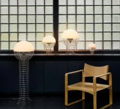 Lampe à poser / baladeuse, Wire, blanc, chrome, LED, IP44, Ø18cm, H25cm - Verpan