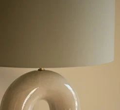 Lampe à poser, Arko, sable, laiton, Ø40cm, H67cm - Simone & Marcel