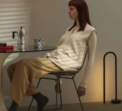 Lampe à poser, Bow, noir, LED, dim, 2700K, 1120 lm, Ø16cm, H60cm - Nexia