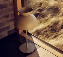 Lampe à poser, Butterfly, gris taupe mat, Ø21cm, H40cm - Frandsen