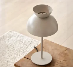 Lampe à poser, Butterfly, gris taupe mat, Ø21cm, H40cm - Frandsen