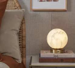 Lampe à poser, Carrara, Finition Marbre blanc, laiton, Ø16cm, H18cm - It's about Romi