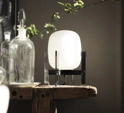 Lampe à poser, Cestita Metallica, acier poli, Ø23cm, H28cm - Santa & Cole