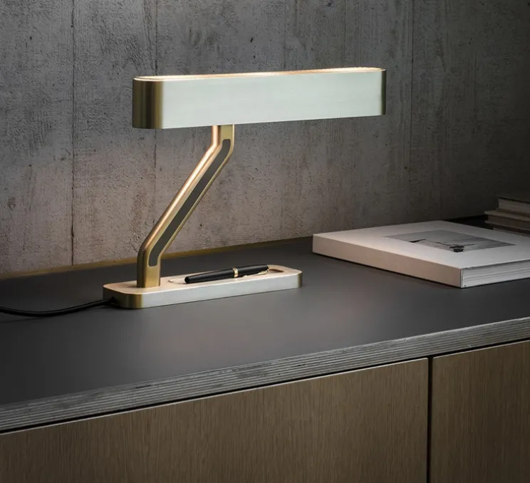 Lampe à poser, Colt, laiton, L43cm, H27,9cm - Bert Frank