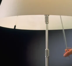 Lampe à poser, Costanza, D13t.c., aluminium, LED, Ø40cm, H160cm - Luceplan