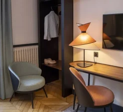 Lampe à poser, Grand Kimono, Blanc crème et orange, Ø50cm, H69cm - DesignHeure