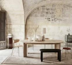 Lampe à poser, Hebe Medium blanc cassé, abat-jour Eclipse naturel, Ø27,5cm, H71,5cm - Ferm Living