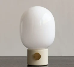 Lampe à poser, JWDA , blanc albâtre, opalin brillant, Ø17cm, H29cm - Audo Copenhagen
