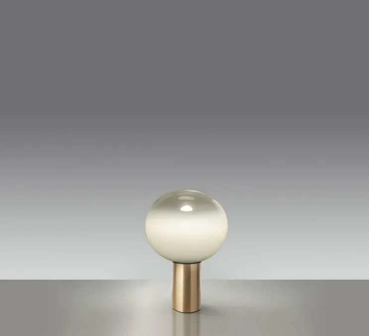 Lampe à poser, Laguna Tavolo, transparent fumé, laiton satiné, dimmable, Ø26cm, H38,3cm - Artemide