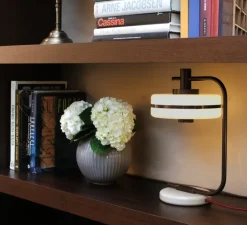 Lampe à poser, Masina 200, bronze, base blanche et câble rouge, Ø20cm, H38,3cm - bert frank