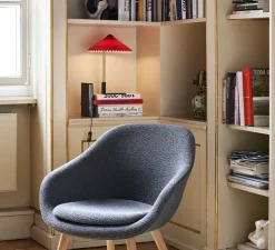 Lampe à poser, Matin 300, rouge vif, LED, 2800K, 150lm, Ø30cm, H38cm - HAY