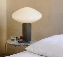 Lampe à poser, Mist AP17, marbre gris chaud, Ø37cm, H41cm - Andtradition