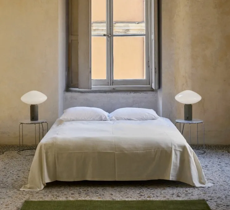 Lampe à poser, Mist AP17, marbre gris chaud, Ø37cm, H41cm - Andtradition