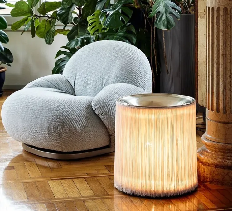 Lampe à poser, Model 597 , beige, 6W, 470lm, Ø42cm, H45cm - Gubi